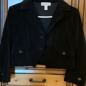 🌺👍Black Velvet crop jacket!!